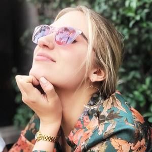 Meet your Posher, Vanessa